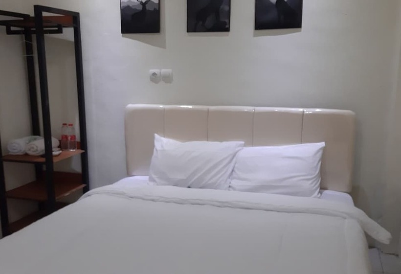 فندق Oyo 93912 Kost Takalar