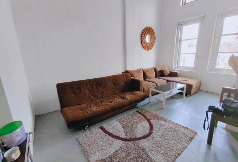پانسیون Motel Penginapan Sartika