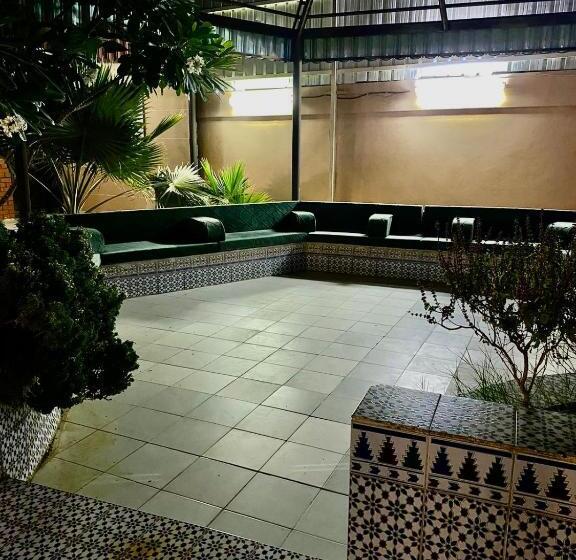 فندق صغير شاليه غزال Ghazal Chalet