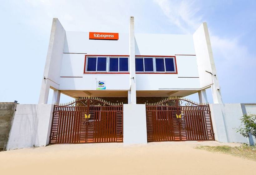 בית מלון כפרי Fabexpress Kovalam Residency