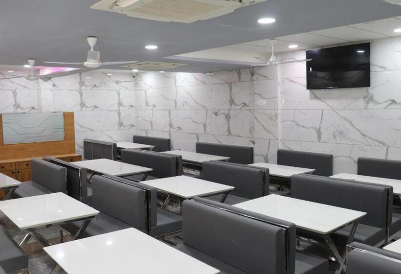 فندق Krishna Kunj Inn