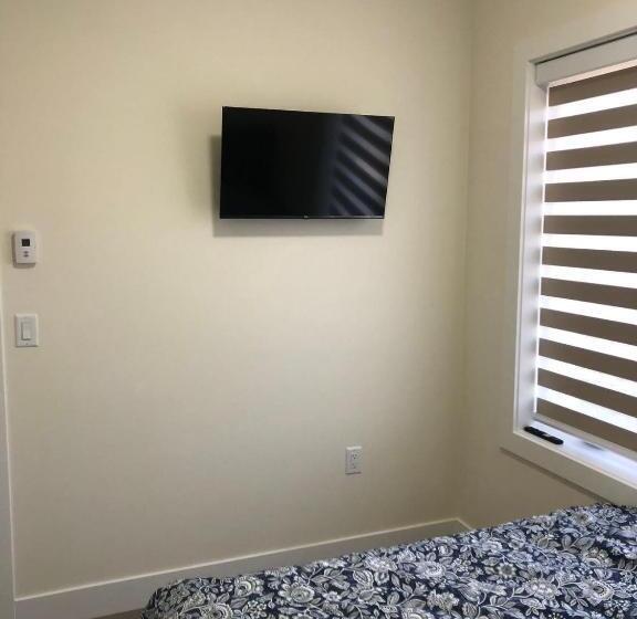 بنسيون 2024 Newly Built 2nd Lvl Guest Suite   2 Bedrooms
