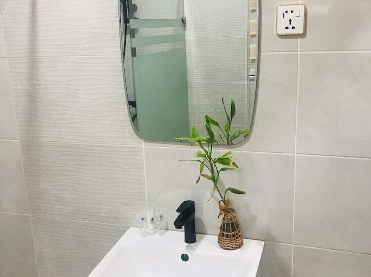 בית מלון כפרי Mankoview Beach Resort