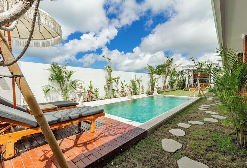 Отель Belvilla Hii Inn Garuda Wisnu