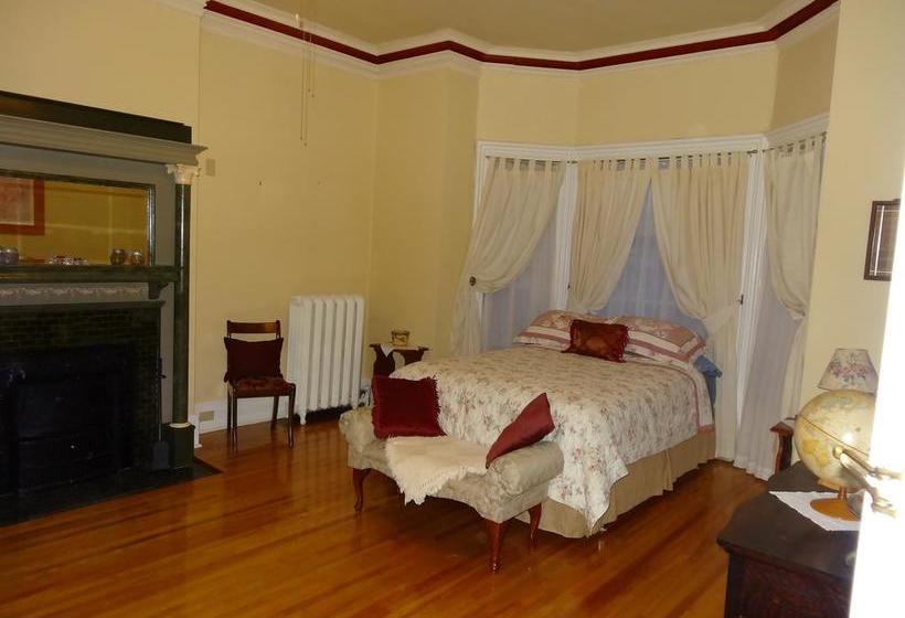A Tanners Home Inn Bed And Breakfast