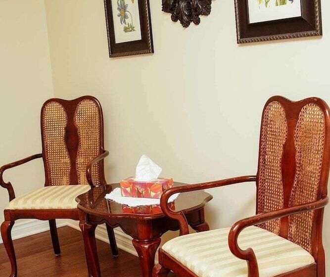 Bed and Breakfast Butterfly Manor