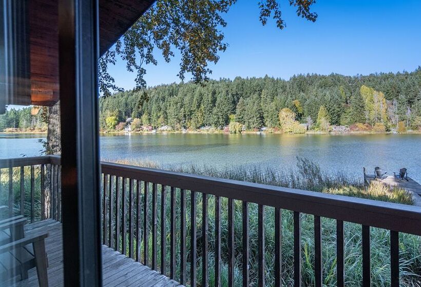 Cusheon Lake Resort