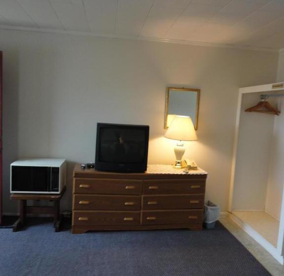 Hipwell's Motel