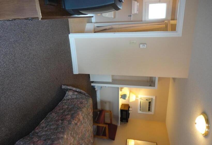 Hipwell's Motel