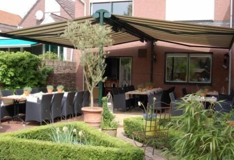 فندق B&b, Brasserie Lakerhof