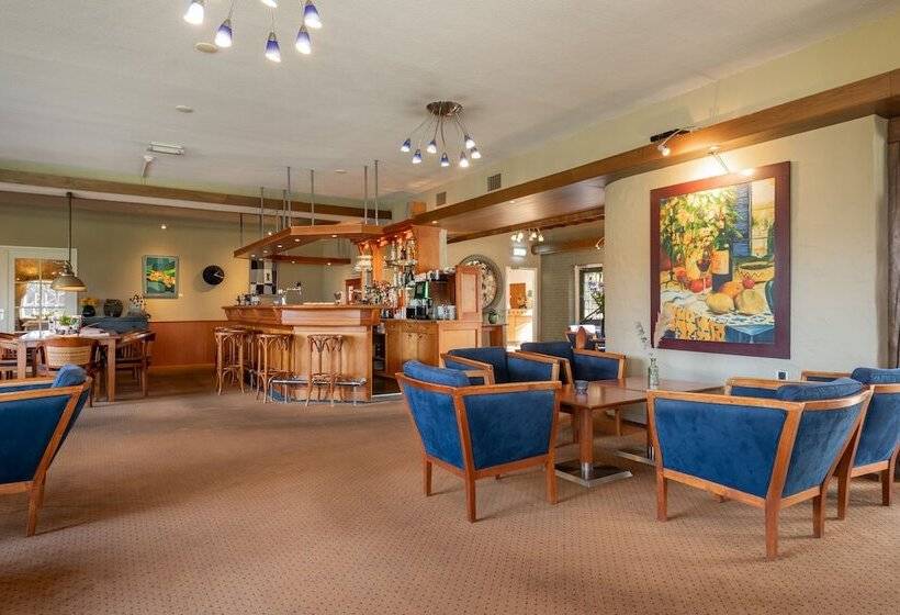 בית מלון כפרי De Landmarke By Flow