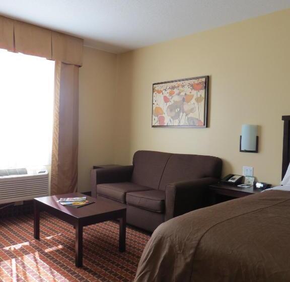 فندق Poplar Tree Inn