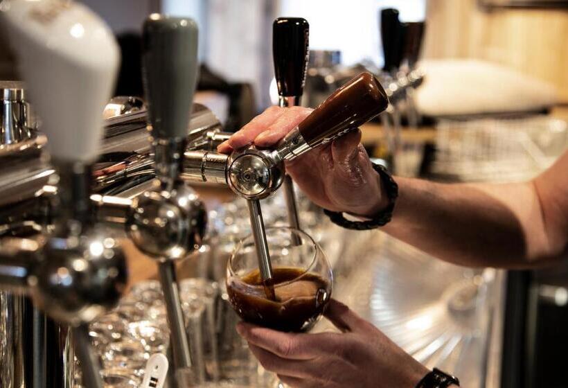 ホテル Restaurant  De Vossenberg