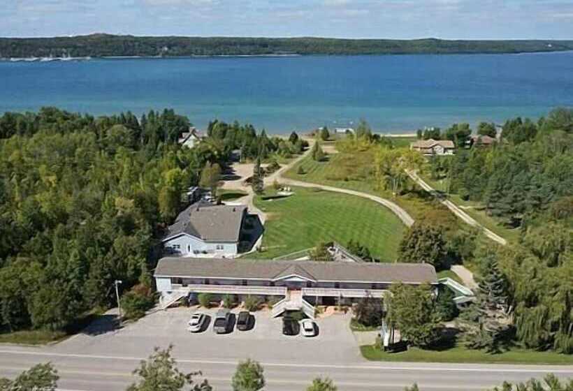 Отель Waterview On The Bay