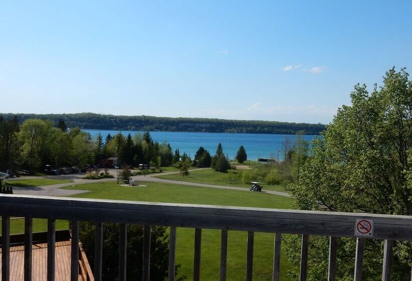 Отель Waterview On The Bay