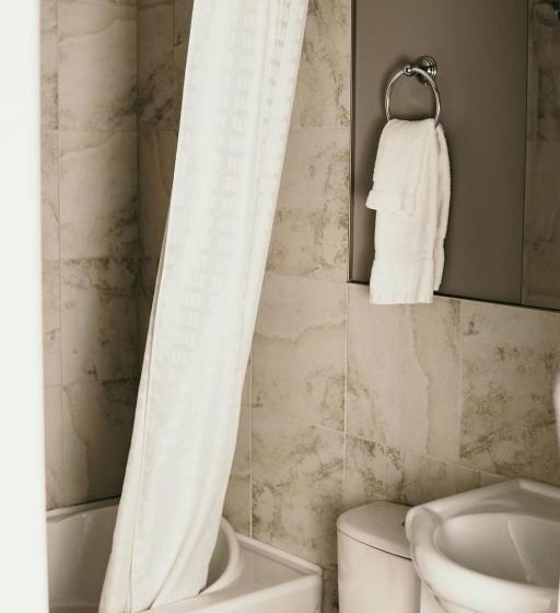 מוטל Hinton Highway Inn