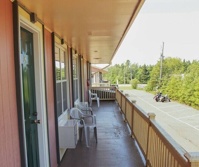 Silverwood Motel