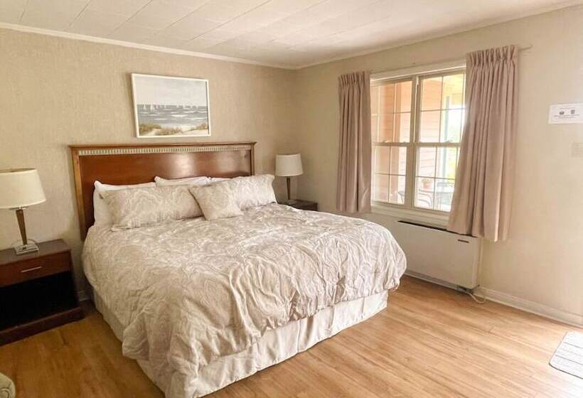 Silverwood Motel