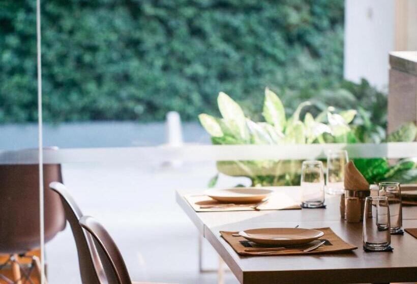 Clef Hotel Bangkok