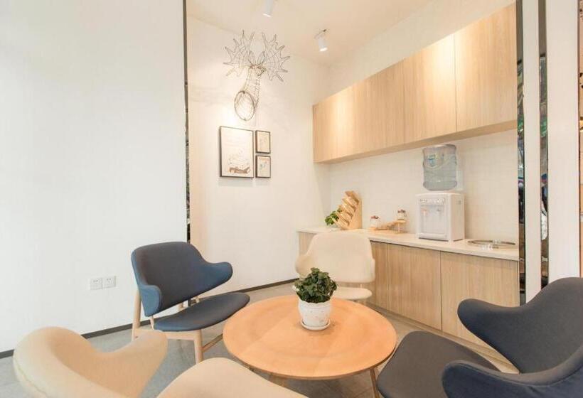 Hanting Hotel Guangyuan Cangxi Binjiang Road