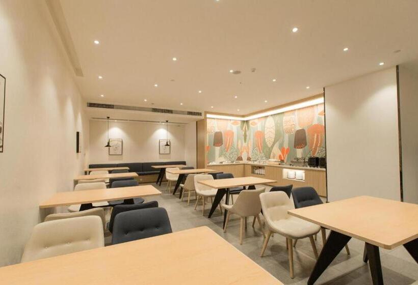 Hanting Hotel Guangyuan Cangxi Binjiang Road