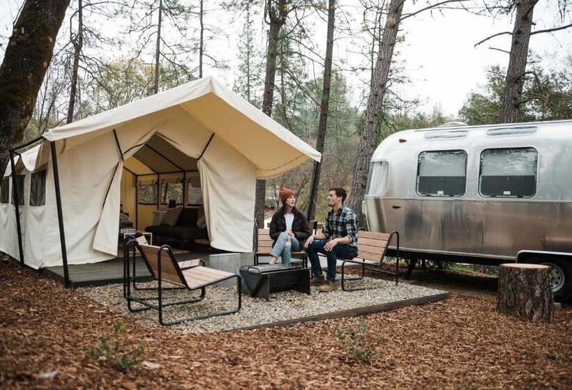 فندق Autocamp Sequoia