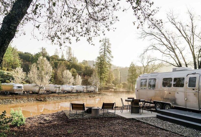 فندق Autocamp Sequoia