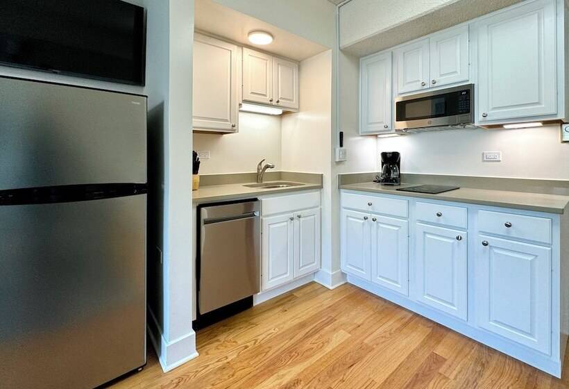 فندق The Gem Museum Suites