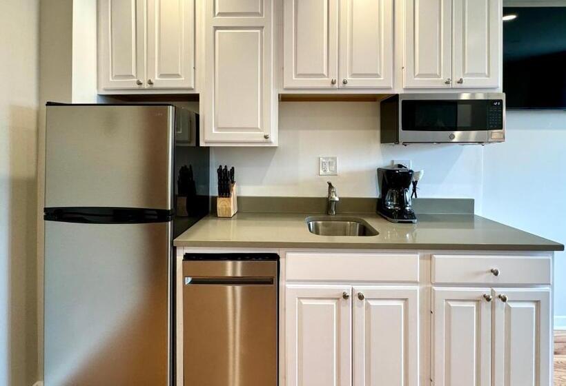 فندق The Gem Museum Suites