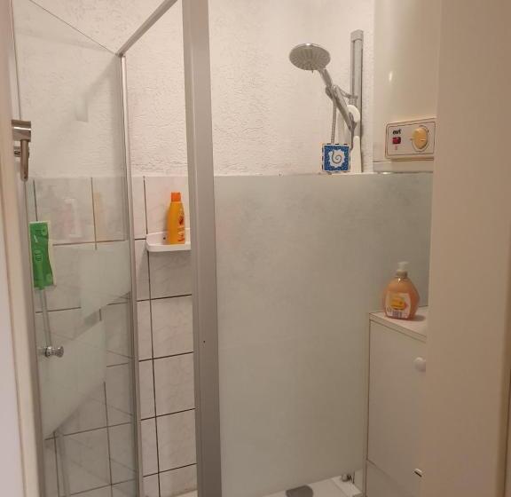 ペンション Zentrale Room Grünstadt