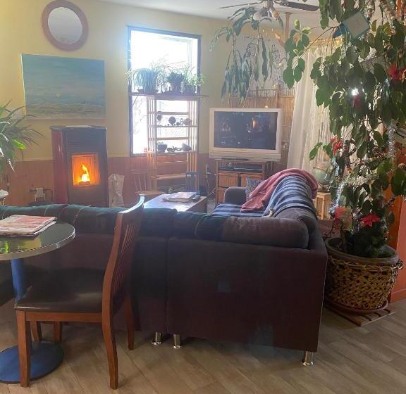 ユースホステル Auberge Internationale Le Tangon