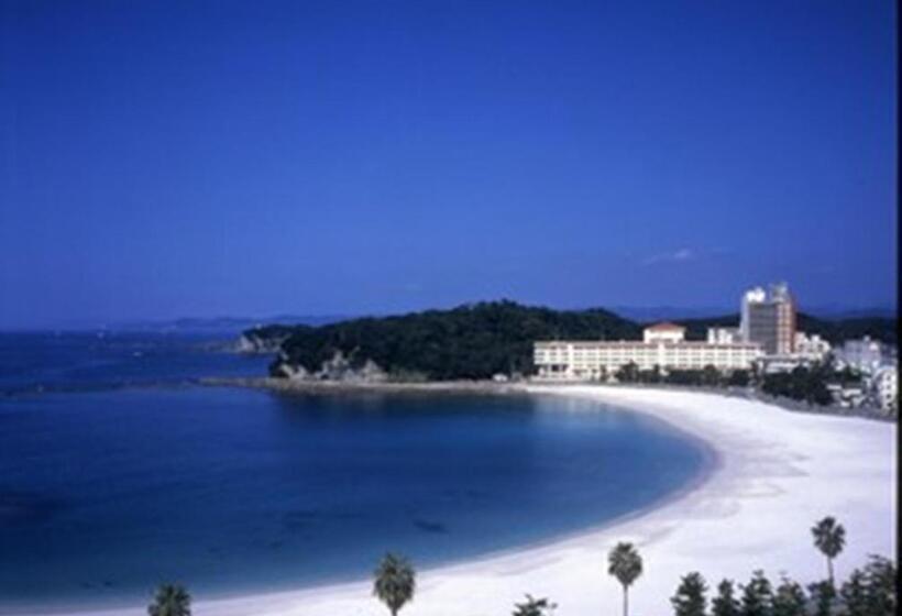 فندق صغير Okinawa Minshuku Kariyushi