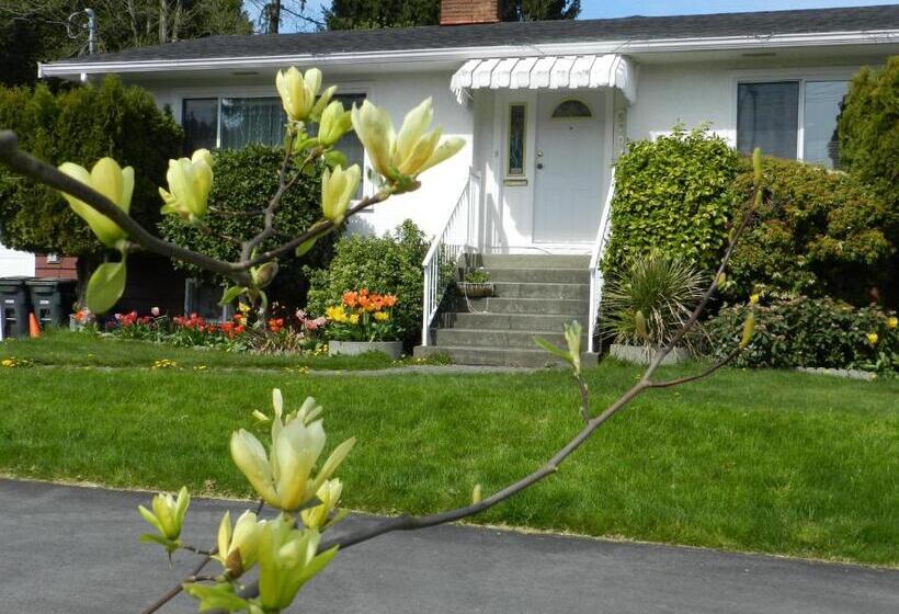 تختخواب و صبحانه Serenity