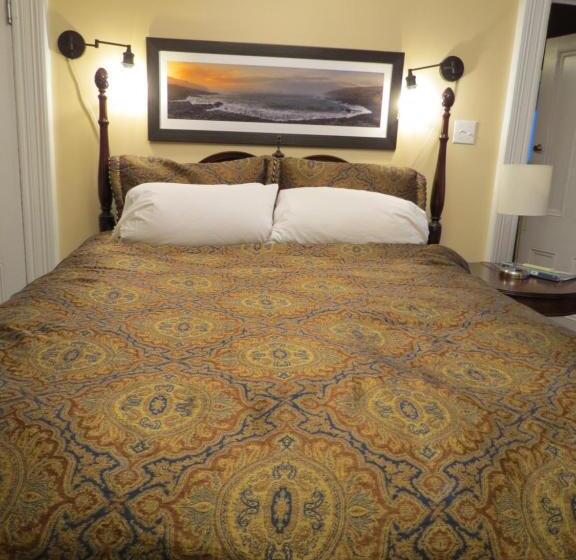 مبيت وإفطار The Roses Heritage Inn