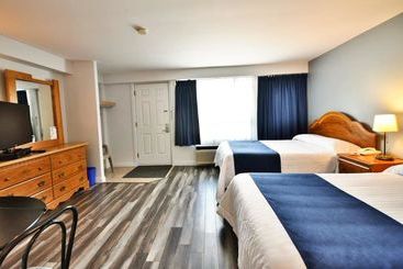 هتل Econo Lodge Temiscouata Sur Le Lac