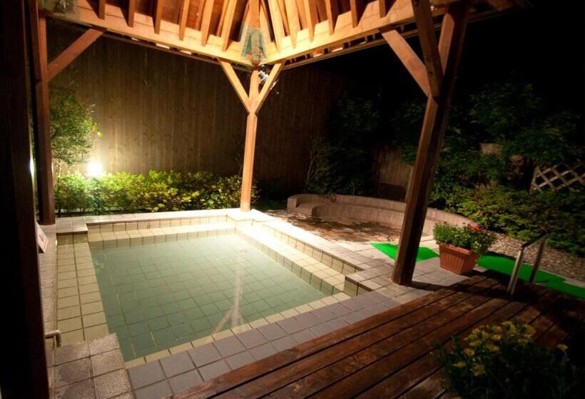 Отель Folkloro Hanamakitowa