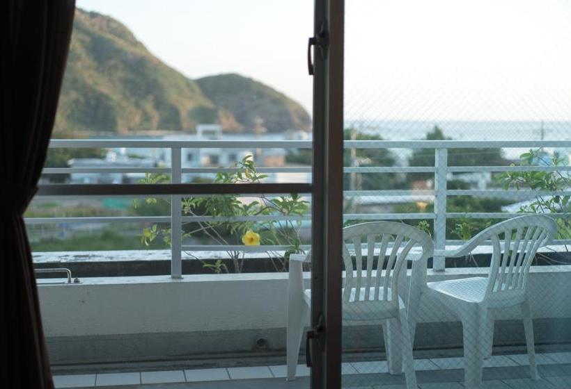 ホテル Hanamuro Interislanders