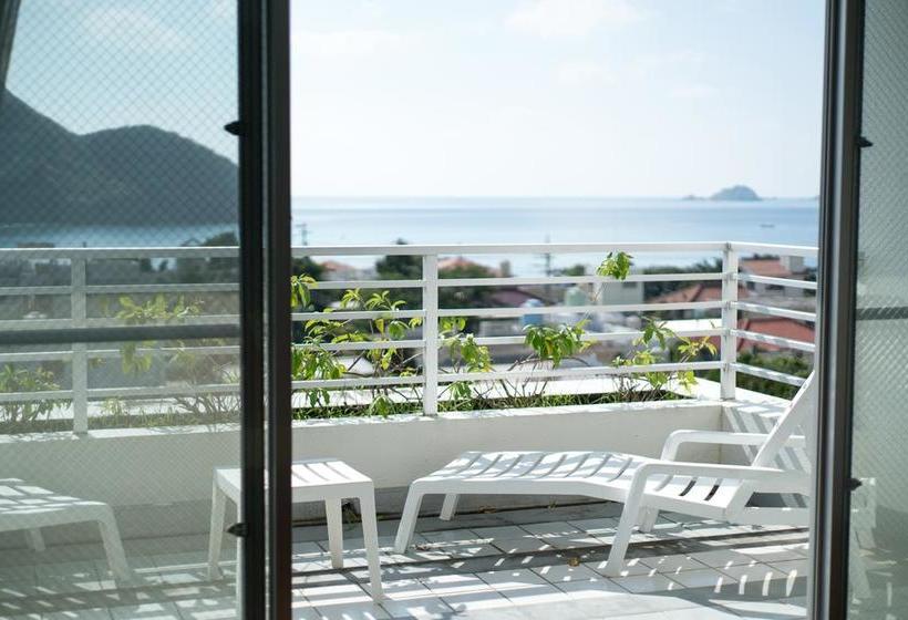 ホテル Hanamuro Interislanders