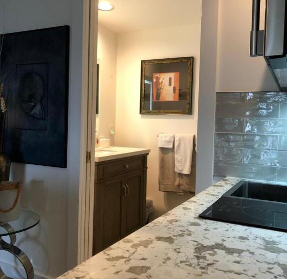 فندق Qualicum Breeze Beach Resort