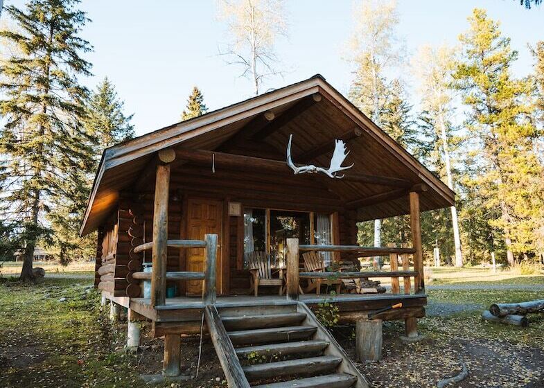 فندق Ten Ee Ah Lodge & Campground