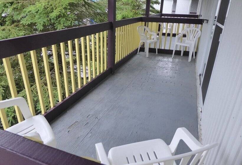 Motel De L'anse A L'eau