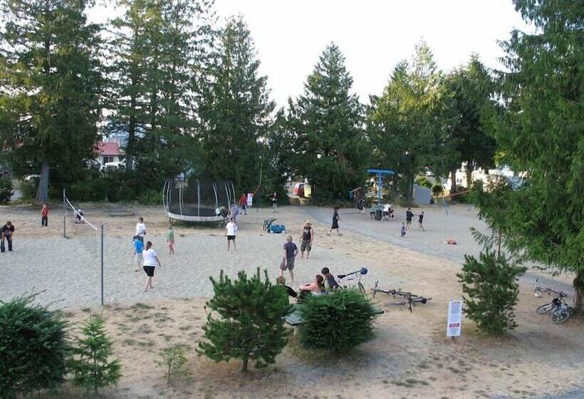 Qualicum Bay Resort