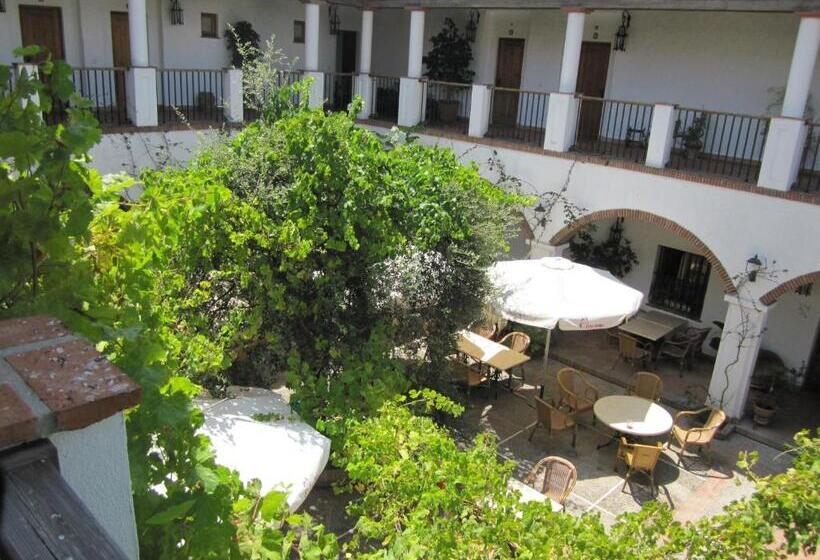 هتل Cortijo Las Grullas