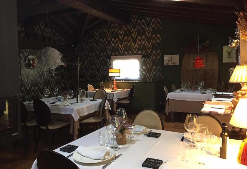 ホテル Posada Real Torre Berrueza