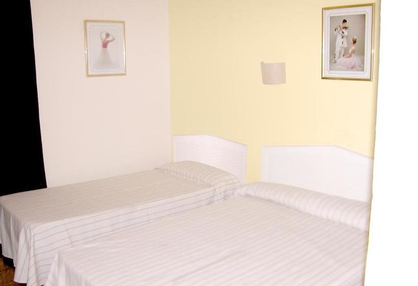 فندق Restaurante Medinya