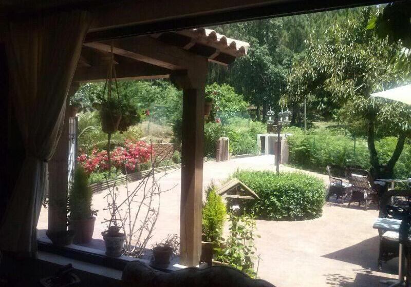 فندق El Bosque De La Herrezuela