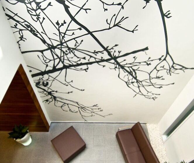 ユースホステル Hostal La Creu
