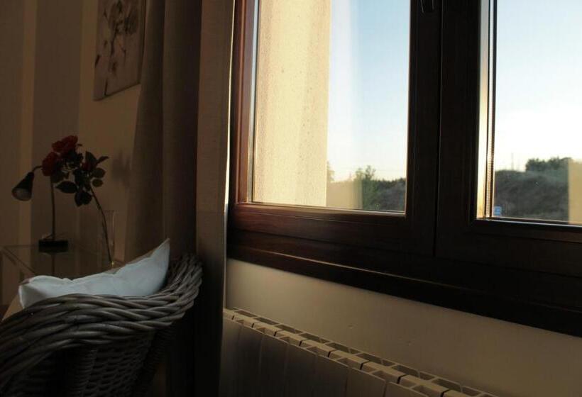 הוסטל Hostal Landhaus