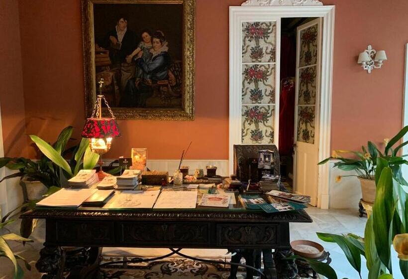 مبيت وإفطار Casa Palacio Jerezana