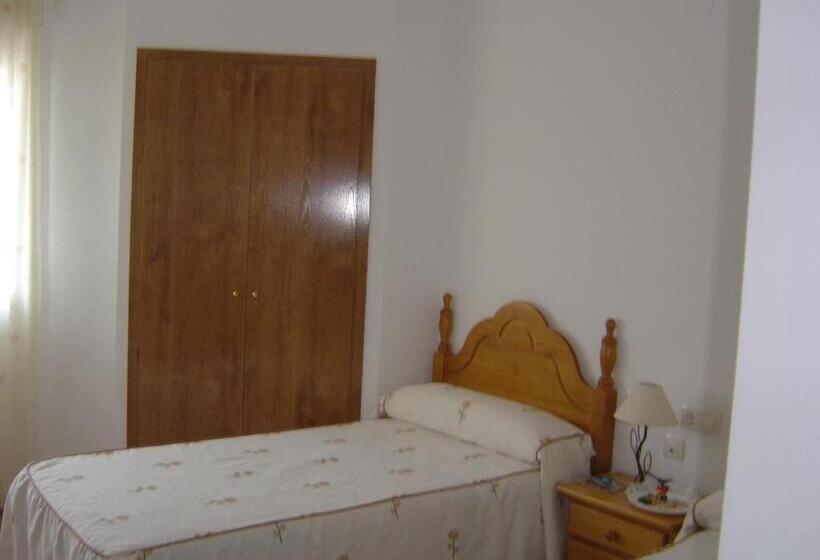 هتل Hostal D´ernes
